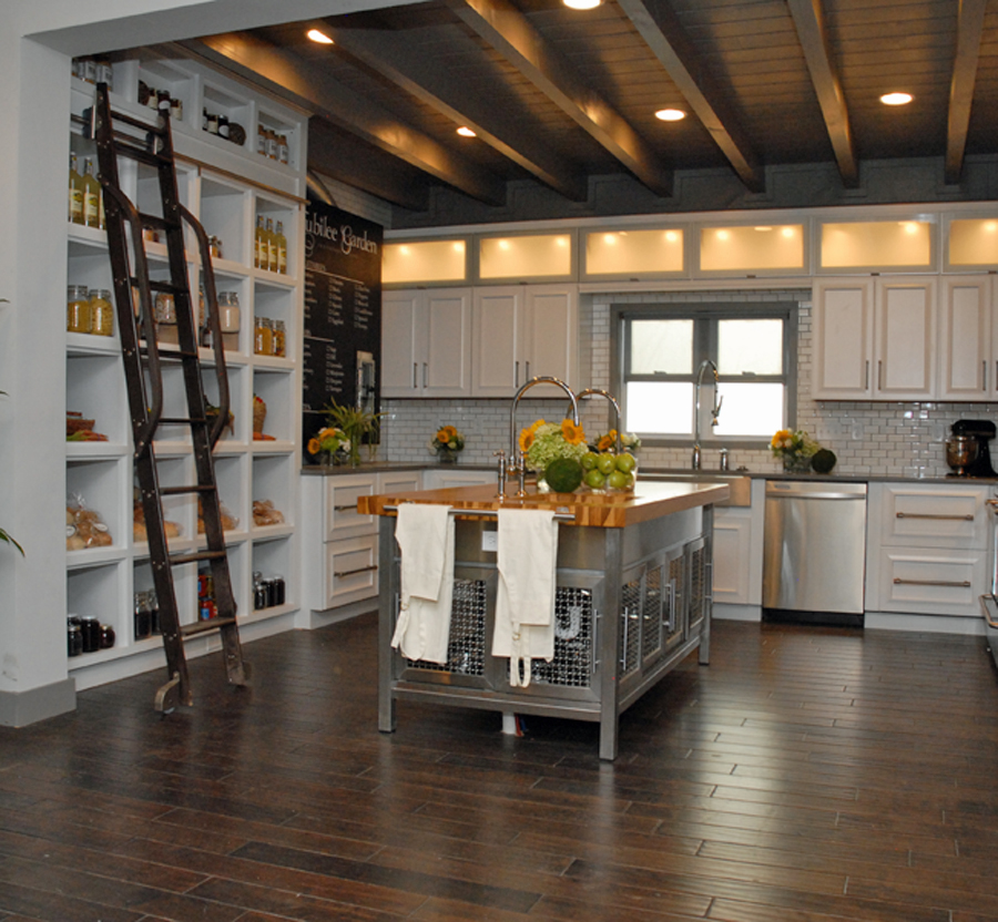 Featured image of post Rolling Kitchen Ladder - $85 to build this solid wood kitchen island!